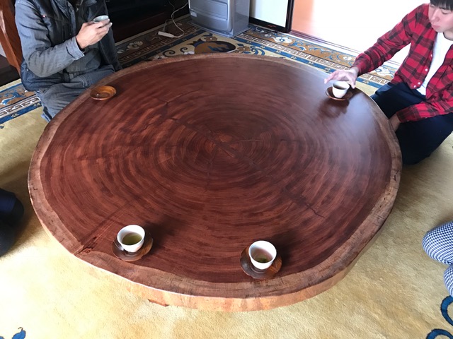 大きなブビンガ丸テーブルを修理しました | 木創庵 店長ブログ