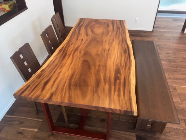 一枚木のテーブル 流行