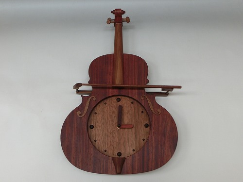 天然木の時計　　　　パドック&ウォルナット 　　　　　　　　　バイオリンの振子時計