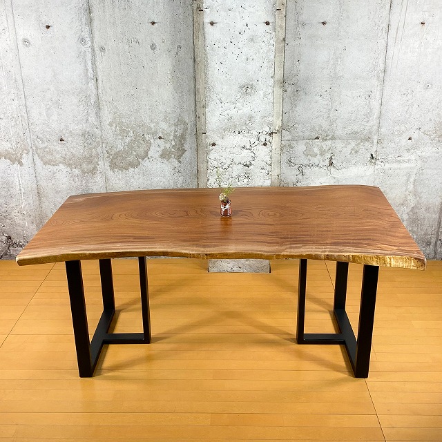 【SALE期間限定特価】上杢 両面仕上げ 赤ケヤキ一枚板  165.5×77〜91cm  　【天板のみ】No.676　ツーマンデリバリーでお部屋までお届け!