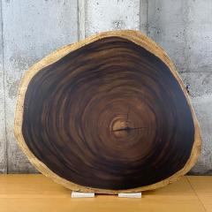 【Aランク素材 決算特価!】 モンキーポッド一枚板 輪切り 134～119cm 【天板のみ】 No.689 ツーマンデリバリーでお部屋までお届け!