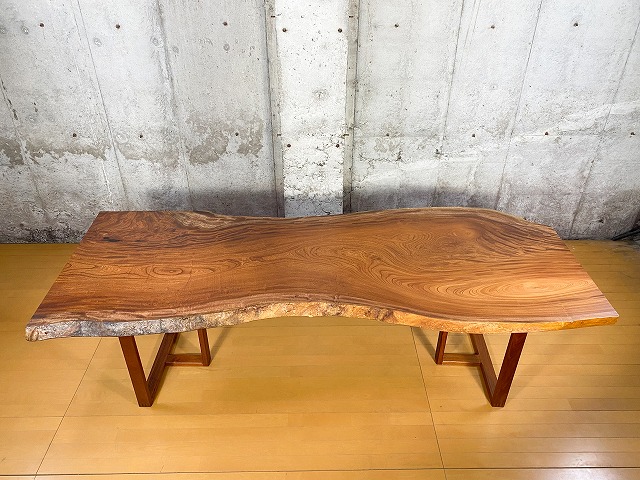 【SALE期間限定特価】赤ケヤキ一枚板 極上杢 242.5×80〜98cm 【天板のみ】No.696ツーマンデリバリーでお部屋までお届け!